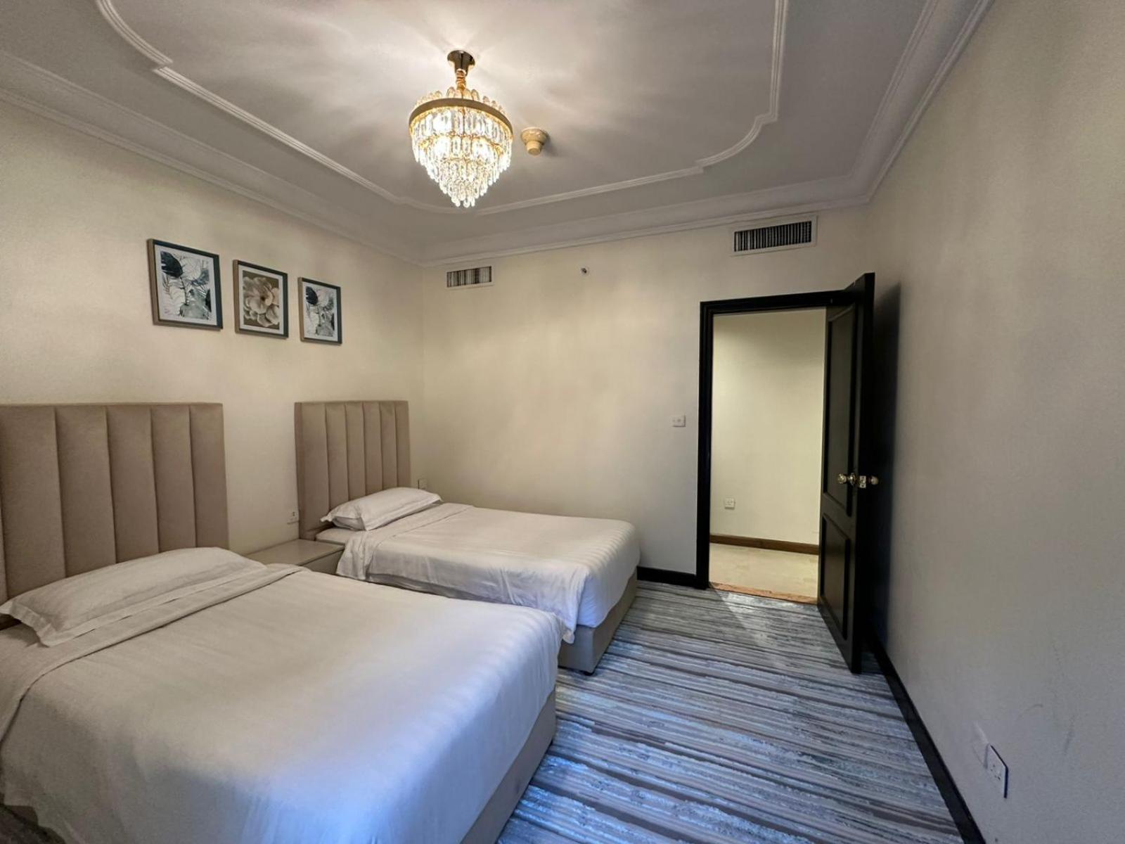 אל-מדינה Zad Al Eman Suites Hotels חדר תמונה